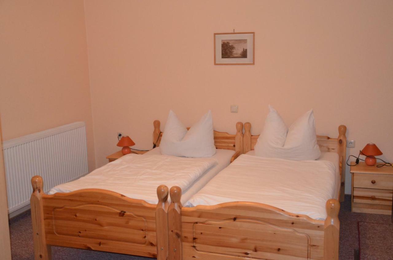 Pension Am Park Wörlitz Kültér fotó